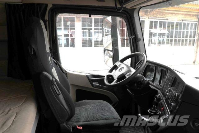 Mercedes-Benz Actros 2548 6x2 Camiones con chasís y cabina