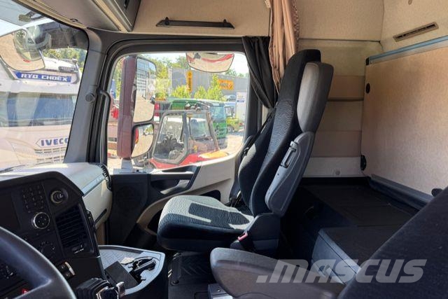 Mercedes-Benz Actros 2551 6x2 Tank 21'600L Camiones cisternas