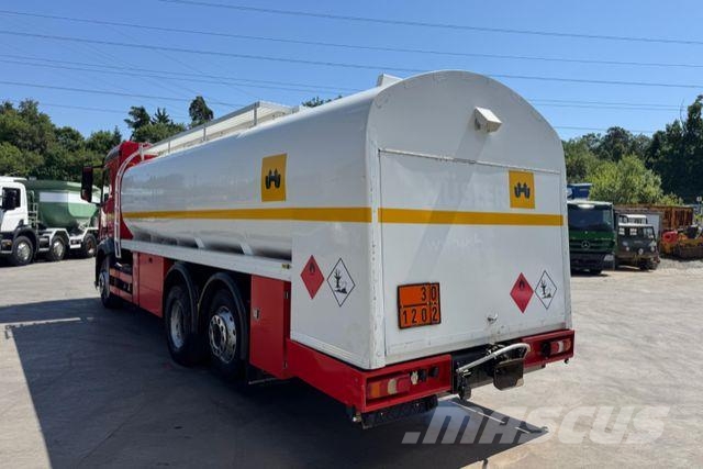 Mercedes-Benz Actros 2551 6x2 Tank 21'600L Camiones cisternas