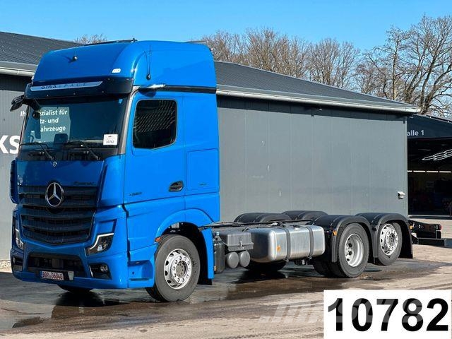 Mercedes-Benz Actros 2553 L 6x2 LL Retarder/MirrorCam/StyleLin 平板车
