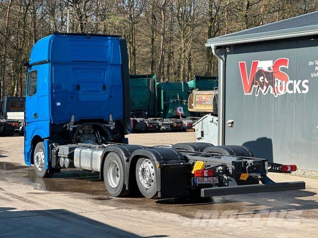 Mercedes-Benz Actros 2553 L 6x2 LL Retarder/MirrorCam/StyleLin 平板车