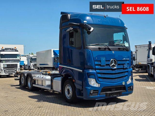 Mercedes-Benz Actros 2553 / Retarder / Ldbw / Lenkachse / 6E Camiones con chasís y cabina