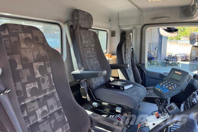 Mercedes-Benz Actros 2644 6x4 Hiab 21T Salzstreuer &amp;... Camiones polibrazo