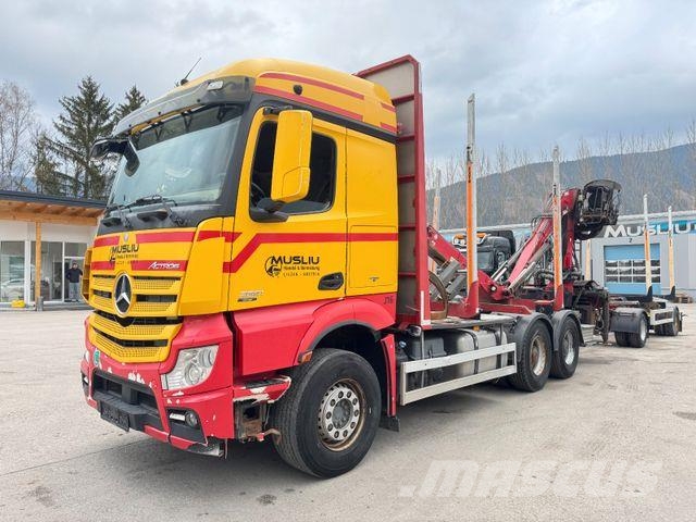 Mercedes-Benz Actros 2851 6X4 BL Retarder Kran PENZ 15Z Transporte de madera
