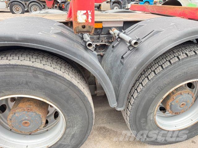 Mercedes-Benz Actros 2851 6X4 BL Retarder Kran PENZ 15Z Transporte de madera