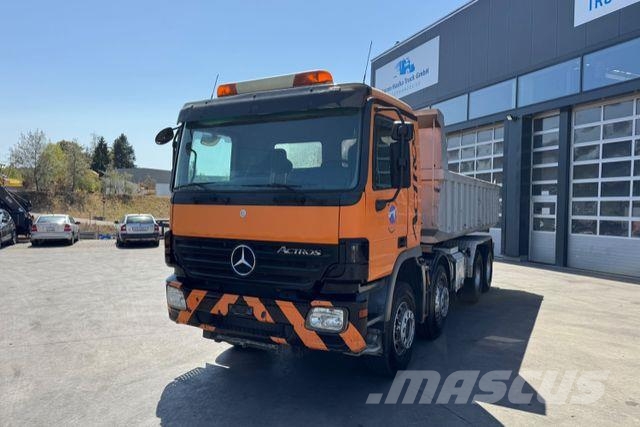 Mercedes-Benz Actros 3246 8x4 SWS Kipper/Mischer 9m3 شاحنات خرسانة