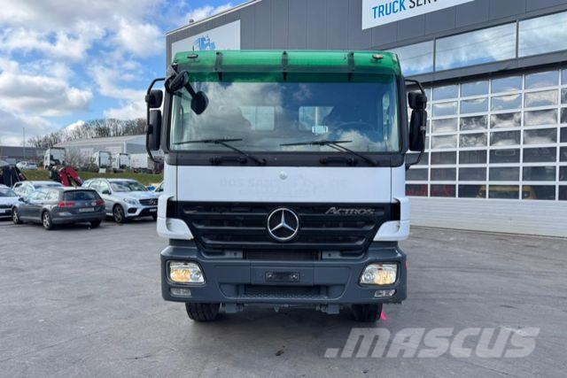 Mercedes-Benz Actros 3246 8x4 Meiller Camion benne