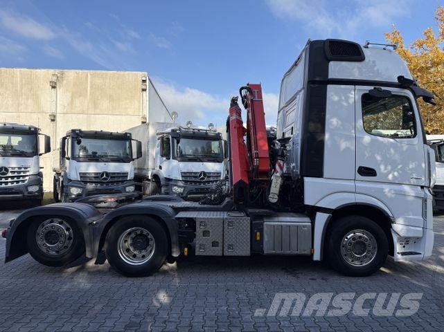 Mercedes-Benz Actros MP5 2551 6X2 Kran Fassi F185 牵引车