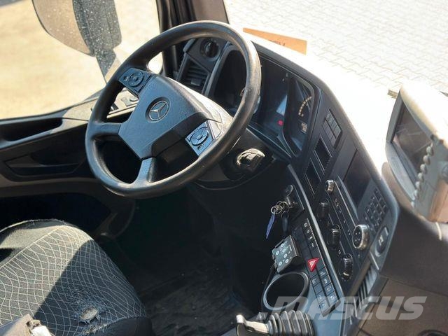 Mercedes-Benz Antos 2533 6x2 FAUN Frontpress 533 Überkopflader Šiukšliavežės