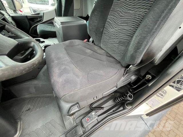 Mercedes-Benz Antos 2543 L 6x2 Abrollkipper mit Kran Funk+Grei Camiones grúa