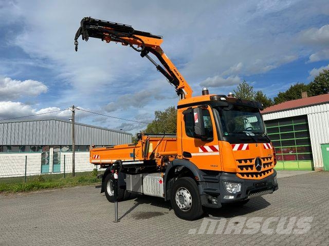 Mercedes-Benz Arocs 1824 / 4x2 BB / Atlas 88.3 + Funk Tippbil