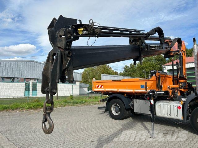 Mercedes-Benz Arocs 1824 / 4x2 BB / Atlas 88.3 + Funk Tippbil