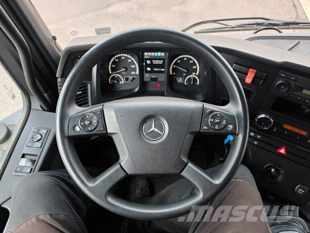 Mercedes-Benz Arocs 1827 A 4x4 LBW Tür+Treppe Schalter 2 Stück Camiones caja cerrada