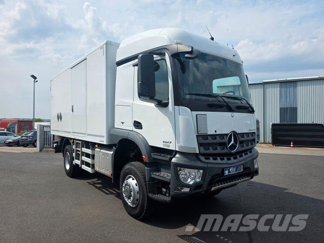 Mercedes-Benz Arocs 1827 A 4x4 LBW Tür+Treppe Schalter 2 Stück Camiones caja cerrada