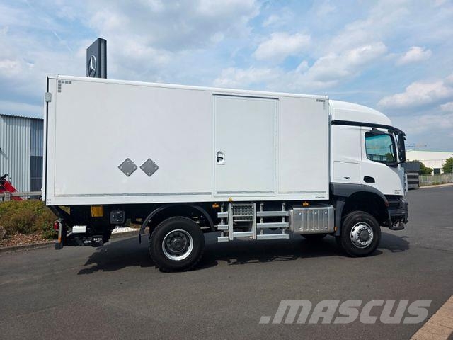Mercedes-Benz Arocs 1827 A 4x4 LBW Tür+Treppe Schalter 2 Stück Camiones caja cerrada
