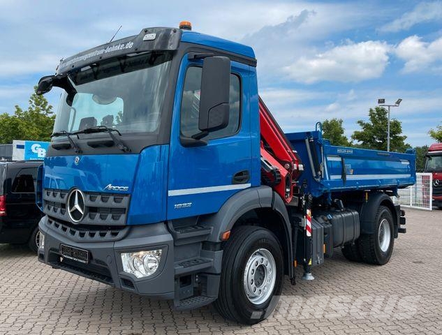 Mercedes-Benz Arocs 1832/ Fassi F 120+Funk/ 2xAHK/ AC/ Org. KM Camiones bañeras basculantes o volquetes