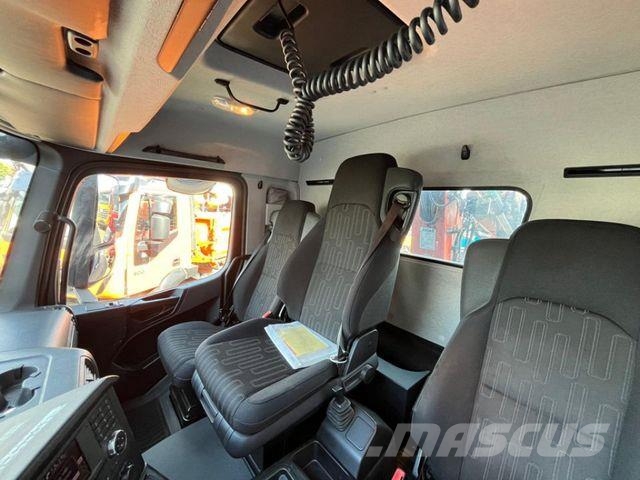 Mercedes-Benz Arocs 1833 K 4x2 2-Achs Kipper Kran Atlas 105.2 Tippbilar