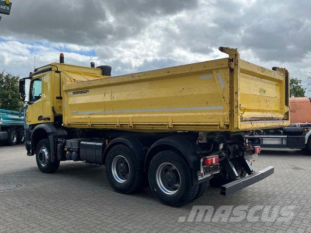 Mercedes-Benz Arocs 2648 6x4 3-Achs Kipper Meiller Savivarčių priekabų vilkikai
