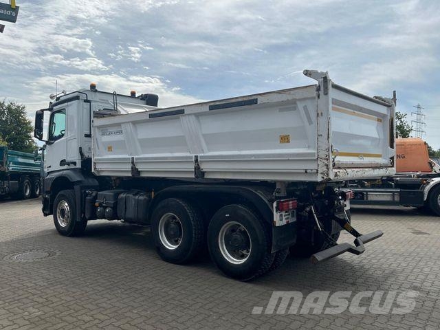 Mercedes-Benz Arocs 2658 K 6x4 3-Achs Kipper Meiller Bordmatik Camiones bañeras basculantes o volquetes