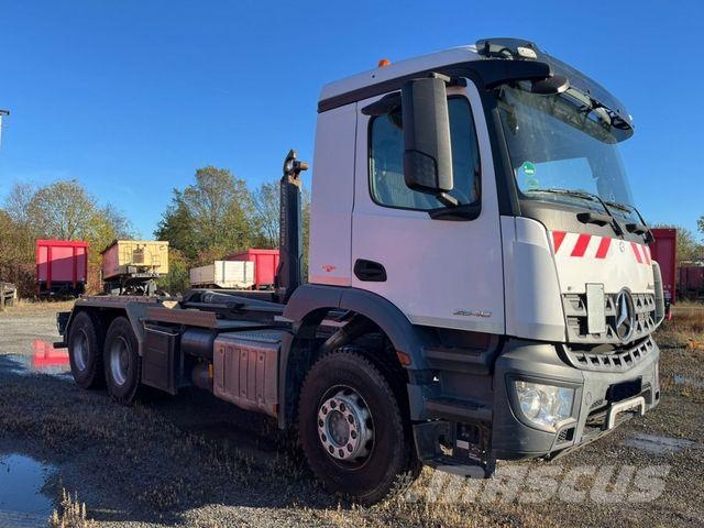 Mercedes-Benz Arocs 2646 6x4 Abrollkipper kz.Radstand 3900mm Konksliftveokid