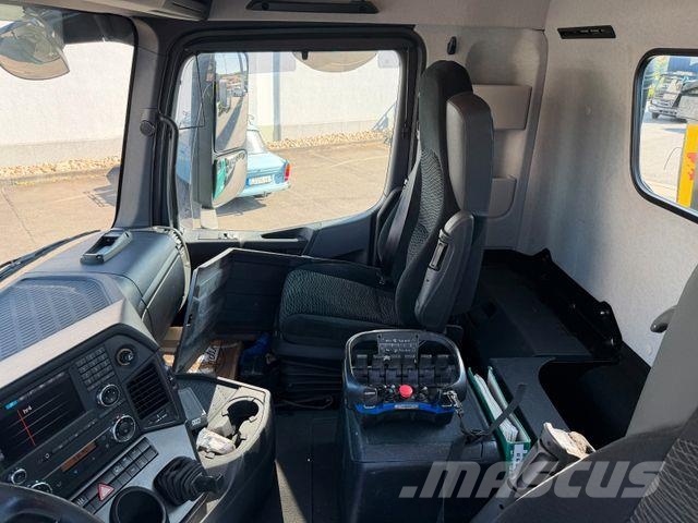 Mercedes-Benz Arocs 3251K 8x4 AMTEC Thermokipper +Sprider M25E شاحنات قلابة