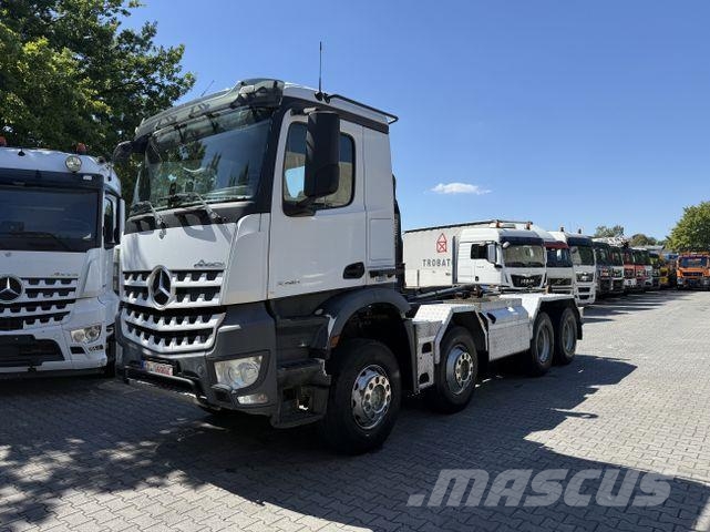 Mercedes-Benz Arocs 3245 K 8X4 Haken Vrachtwagen met containersysteem