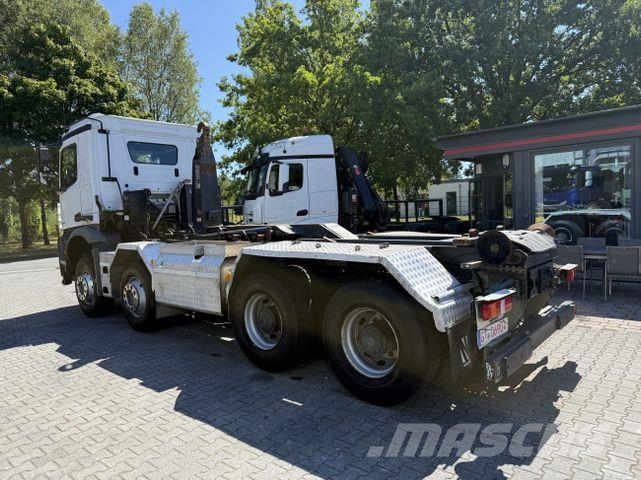 Mercedes-Benz Arocs 3245 K 8X4 Haken Vrachtwagen met containersysteem