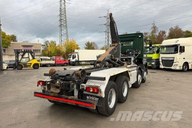 Mercedes-Benz Arocs 3243 8x4 Hiab 26T Vrachtwagen met containersysteem
