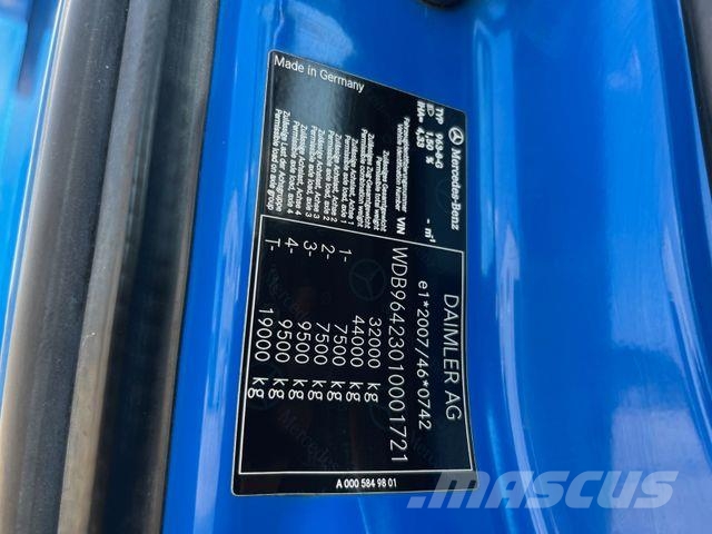 Mercedes-Benz Arocs 3251 Dreiseitenkipper/LEITNER/Bordmatik/E6 Bañeras basculantes usadas