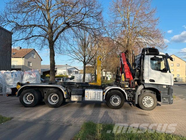 Mercedes-Benz Arocs 3251 - Kran - Abrollkipper - 8x4 Camiones grúa