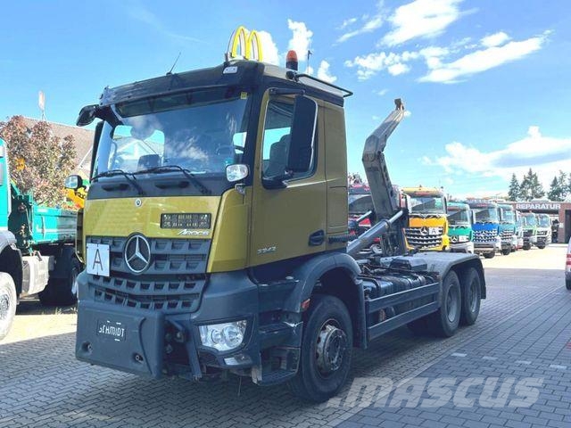 Mercedes-Benz Arocs 3342 6x4 Abrollkipper Euro 6D Meiller Camiones elevadores de gancho