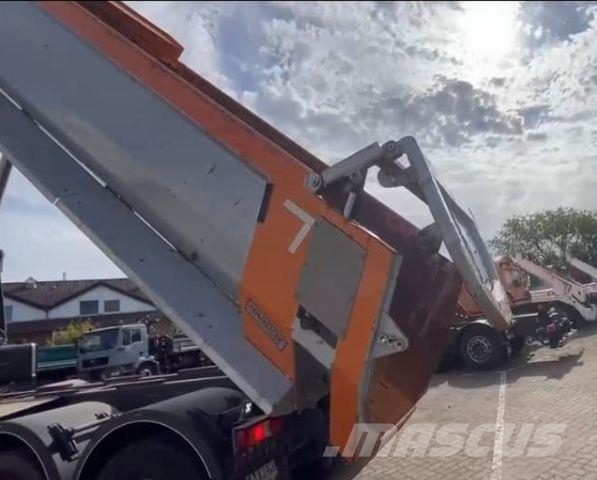 Mercedes-Benz Arocs 4145 8x4 4 Achs Muldenkipper hydr.H-Klappe Bañeras basculantes usadas