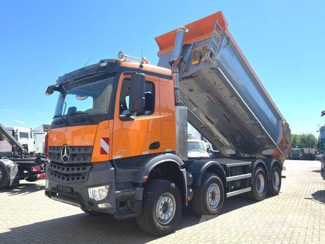 Mercedes-Benz Arocs 4145 8x4 4 Achs Muldenkipper hydr.H-Klappe Bañeras basculantes usadas