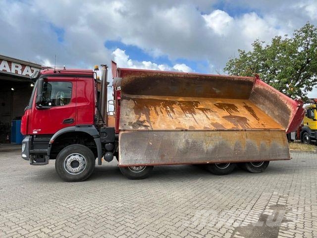 Mercedes-Benz Arocs 4143 8x4 4-Achs Kipper Meiller Bordmatik 傾卸式卡車