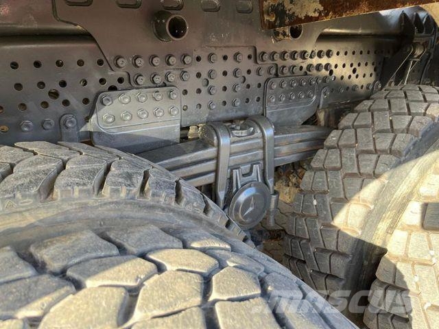 Mercedes-Benz Arocs 4145 8x8 4 Achs Muldenkipper Meiller Bañeras basculantes usadas