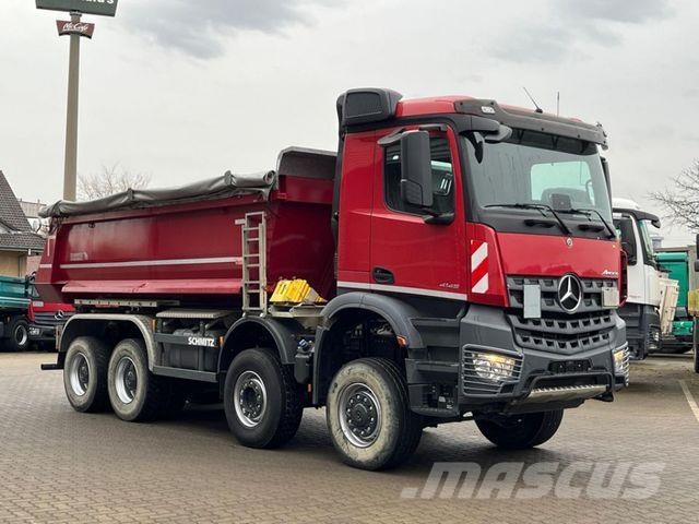 Mercedes-Benz Arocs 4145 8x6 4 Achs Muldenkipper 傾卸式卡車