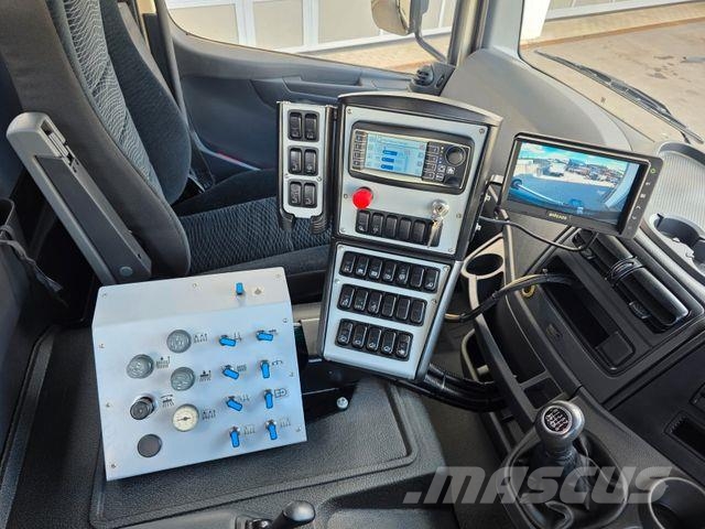 Mercedes-Benz Atego 1323 LKO FAUN VIAJET 6 R H - Heckabsaugung Zametací vozy