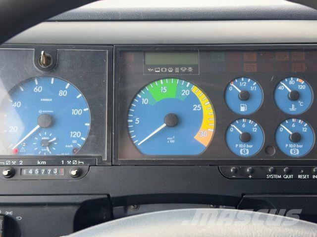 Mercedes-Benz Atego 1017 L 4x2 BL Pferdetransporter Wohntei Tovornjaki za prevoz živine
