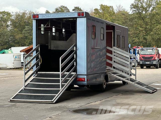 Mercedes-Benz Atego 1017 L 4x2 BL Pferdetransporter Wohntei Tovornjaki za prevoz živine