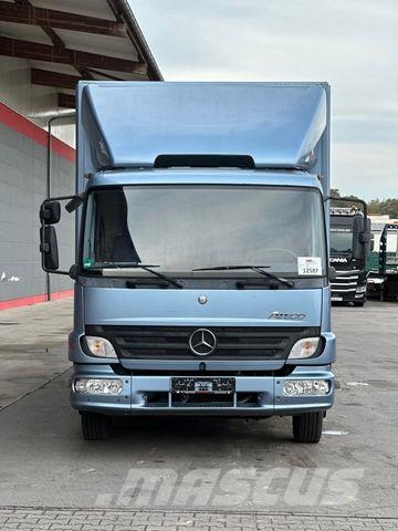 Mercedes-Benz Atego 1017 L 4x2 BL Pferdetransporter Wohntei Tovornjaki za prevoz živine