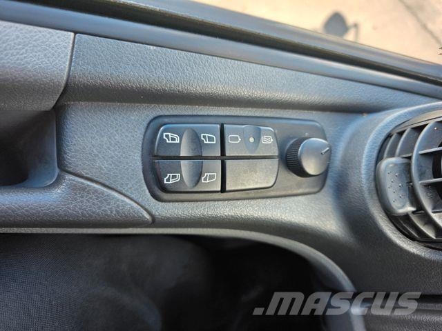 Mercedes-Benz Atego 1018 A 4x4 Pritsche Plane mehrfach vorh. Camión con caja abierta