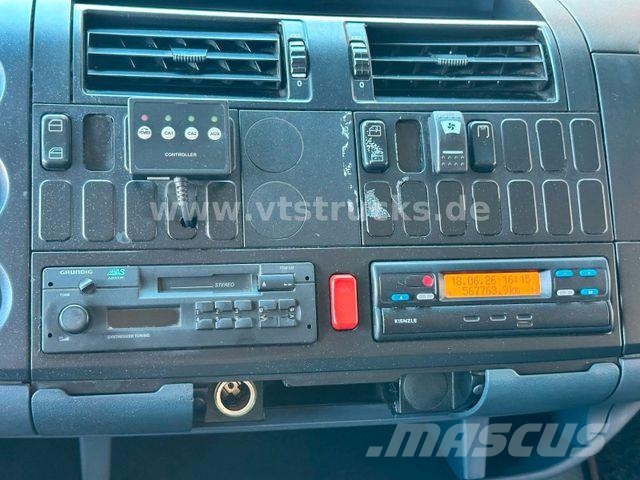 Mercedes-Benz Atego 1218L Pferdetransporter mit Wohnabteil Animal transport trucks