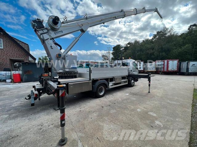 Mercedes-Benz Atego 1223 4x2 Böcker-Dachdeckerkran Vlakke laadvloer met kraan