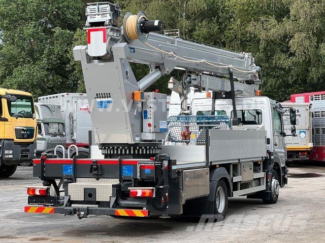 Mercedes-Benz Atego 1223 4x2 Böcker-Dachdeckerkran Vlakke laadvloer met kraan