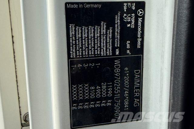 Mercedes-Benz Atego 1224 4x2 Carrier Supra 950 -30°C Camiones con caja de remolque