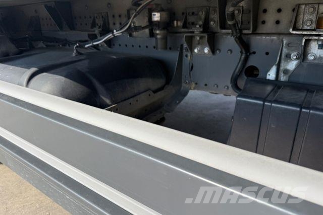 Mercedes-Benz Atego 1224 4x2 Carrier Supra 950 -30°C Camiones con caja de remolque