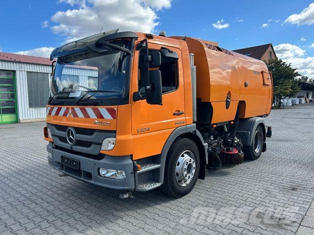 Mercedes-Benz Atego 1324 / Bucher CityFant 6000 Camiões varredores