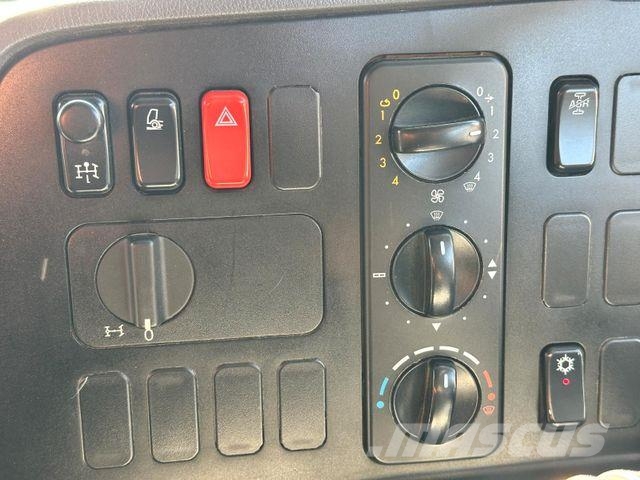 Mercedes-Benz Atego 1324 LKO 4x2 Schmidt Kehrmaschine Lakaisuautot