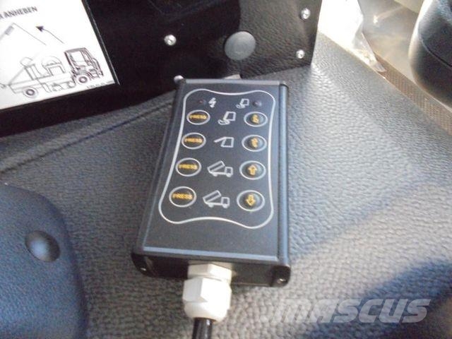 Mercedes-Benz Atego 1324 LKO 4x2 / Themis SHY7BD 청소 트럭