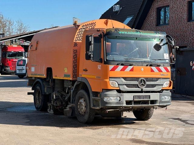 Mercedes-Benz Atego 1324 LKO 4x2 Schmidt Kehrmaschine Lakaisuautot